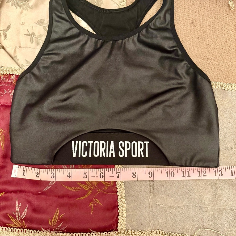 Black Shiny Sports Bra - Picture 8 of 9